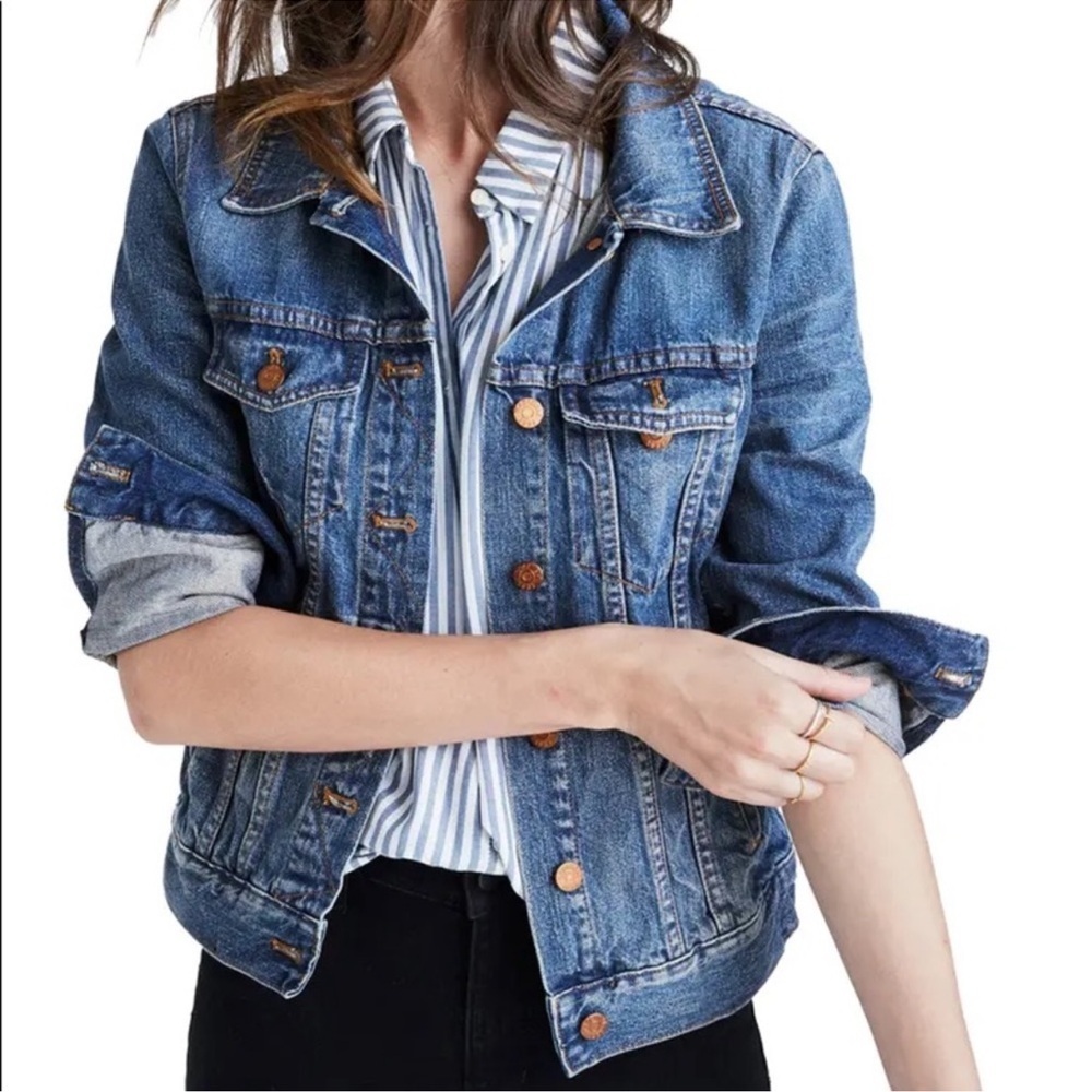 Madewell Button Down Jean Jacket small